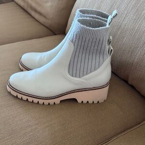 Coconuts by Matisse Cream Ankle Boots with Gray Ribbed Detail